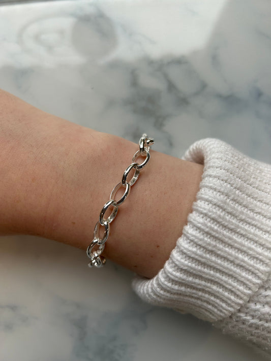 Silver Oval Belcher Style Bracelet